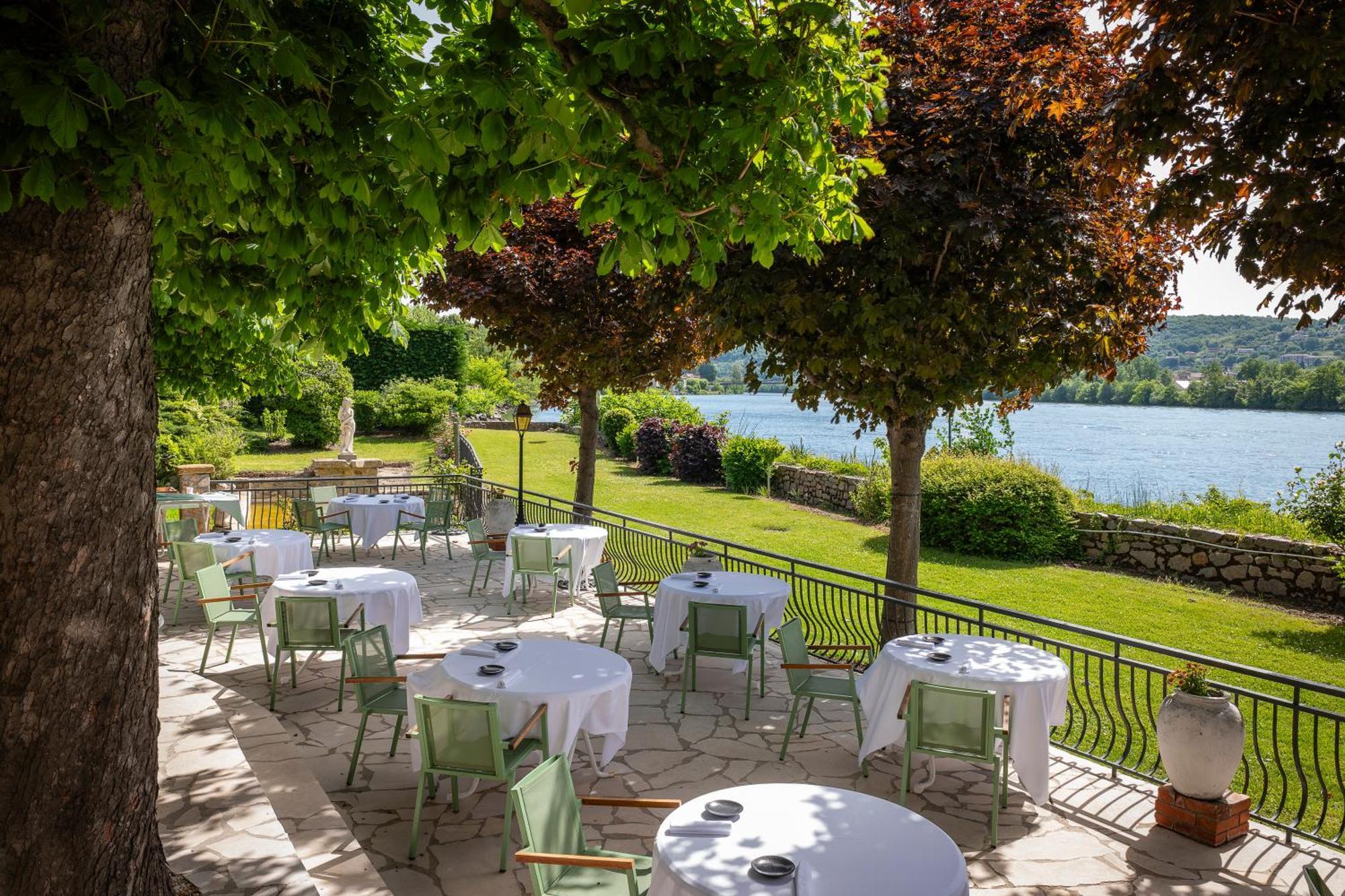 Hotel Beau Rivage Condrieu Exterior foto